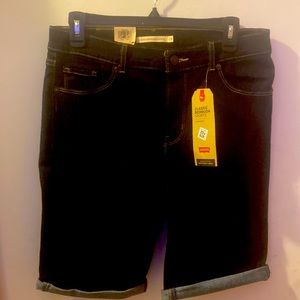 NWT Levi Bermuda Denim shorts